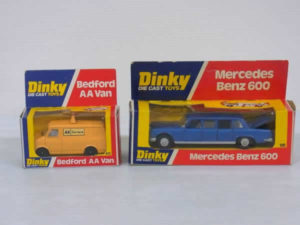 ミニカー DINKY ディンキー メルセデス ベンツ 600 ベッドフォード　バン -01