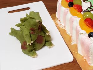 怪獣さんの誕生日ケーキ 【ポケモン】 バンギラスのお菓子添え-02