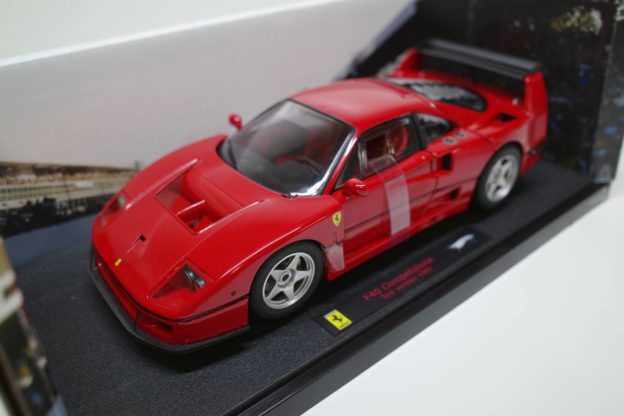 ミニカー ホットウィール 1/18 フェラーリ F40 Test Competizione他 