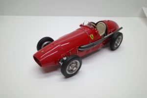 Ferrari フェラーリ 500 F2 1953 DerDoppelweltmeister CMC 1-18◆-06