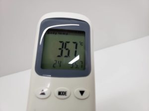 中国製 温度計 非接触 赤外線 赤外線測定 スピード 32回値メモリー機能 1秒検温 ZIPOM JP INC-20