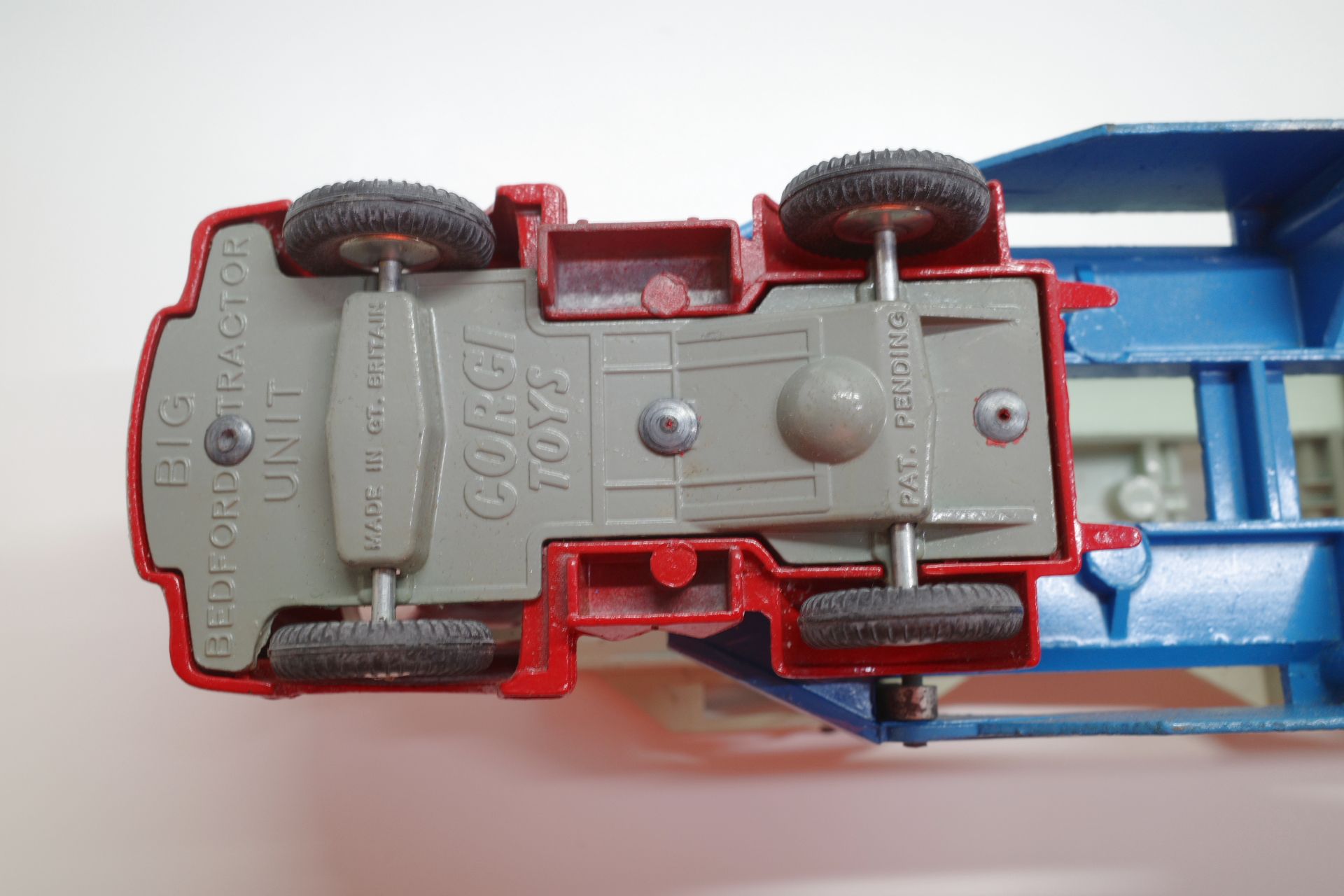 ミニカー コーギー CORGI 1101 キャリア カー トランスポーター 