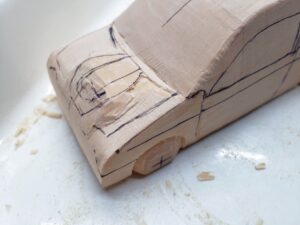 マニアモデルファイル 愛車 旧規格 ＨA21SHB11S スズキ アルトワークス の自作 ミニカー 模型作り -ボンネットダクトの切り込みと削り (3)