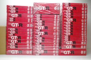 イーグルモス 週刊 日産 GT-R 1/8スケール 48～100号セット  組立キット 検品-展示風景-02