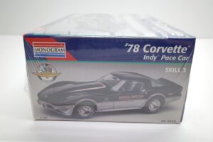 プラモデル レベル モノグラム 1-24 Revell Monogram 1978 シボレー コルベット インディ ペースカー Corvette Indy Pace Car ' (3)
