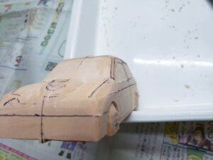 マニアモデルファイル 愛車 旧規格 ＨA21SHB11S スズキ アルトワークス の自作 ミニカー 模型作り -左側のボンネット上部とフェンダーの確認と削り (2)