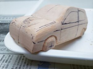 マニアモデルファイル 愛車 旧規格 ＨA21SHB11S スズキ アルトワークス の自作 ミニカー 模型作り -左前フェンダーの丸み削り (1)