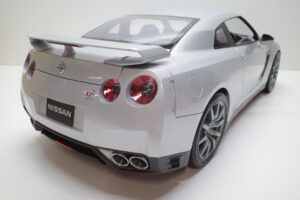 ★☆未組立品 週刊 イーグルモス NISSAN スカイライン GT-R 35☆★ | イーグルモス1⁄8週間 日産R35 GT-R完成品 ディアゴスティーニ
