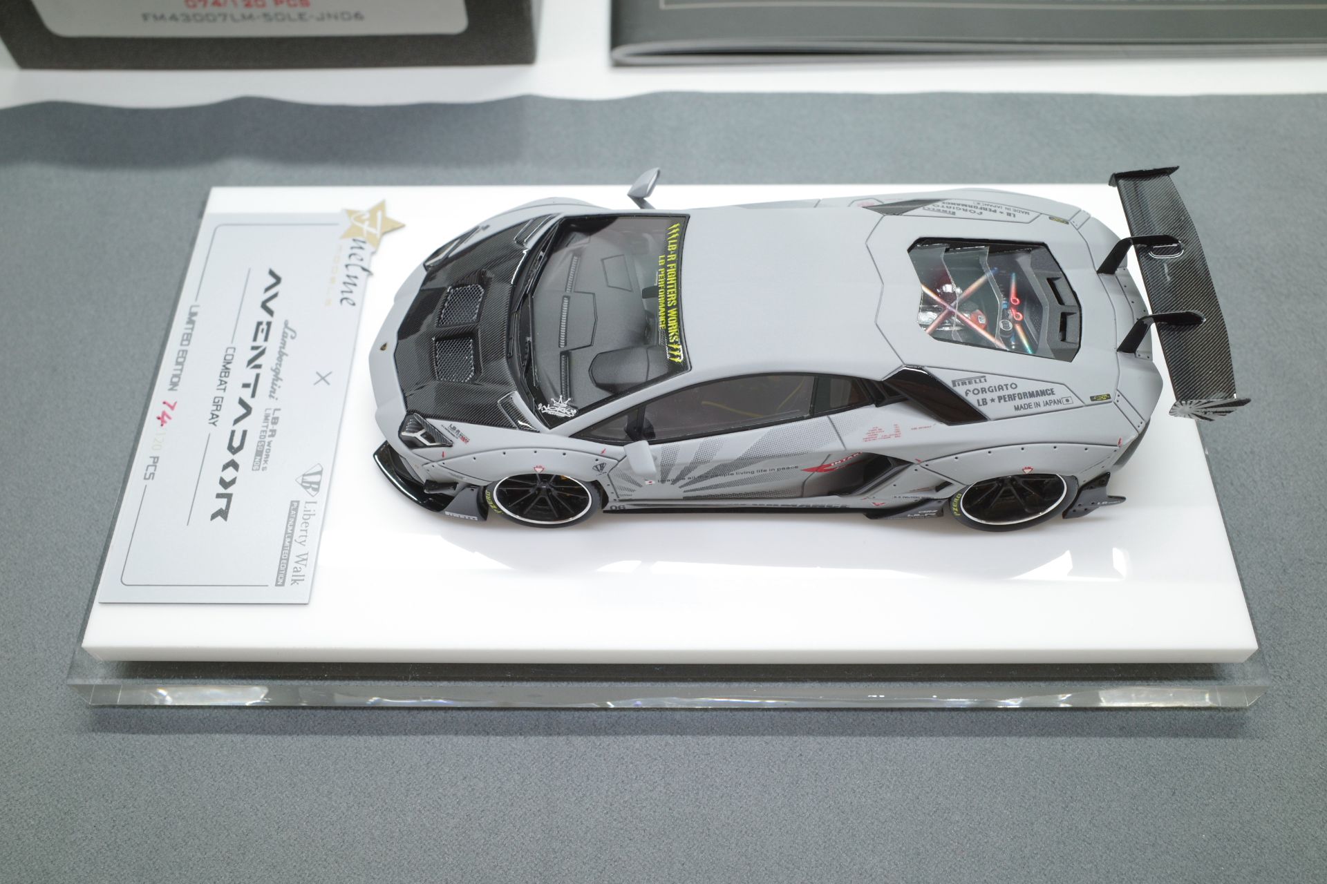 1/43 LB WORKS ランボルギーニ アヴェンタドール ホワイト One By One LBワークス ランボルギーニ アヴェンタドール リミテッドエディション