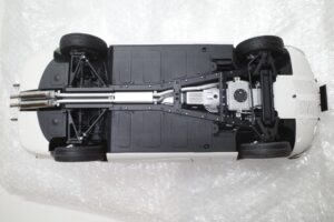 デアゴスティーニ トヨタ 2000GT 1-10 組立済み 完成品 全65号 セット の模型の拡大撮影 (45)