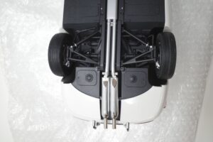 デアゴスティーニ トヨタ 2000GT 1-10 組立済み 完成品 全65号 セット の模型の拡大撮影 (46)