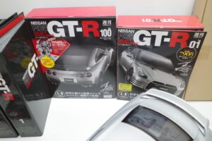 買取事例- イーグルモス GT-R 、冊子、ケース、模型 完成品セットの付属品など (1)