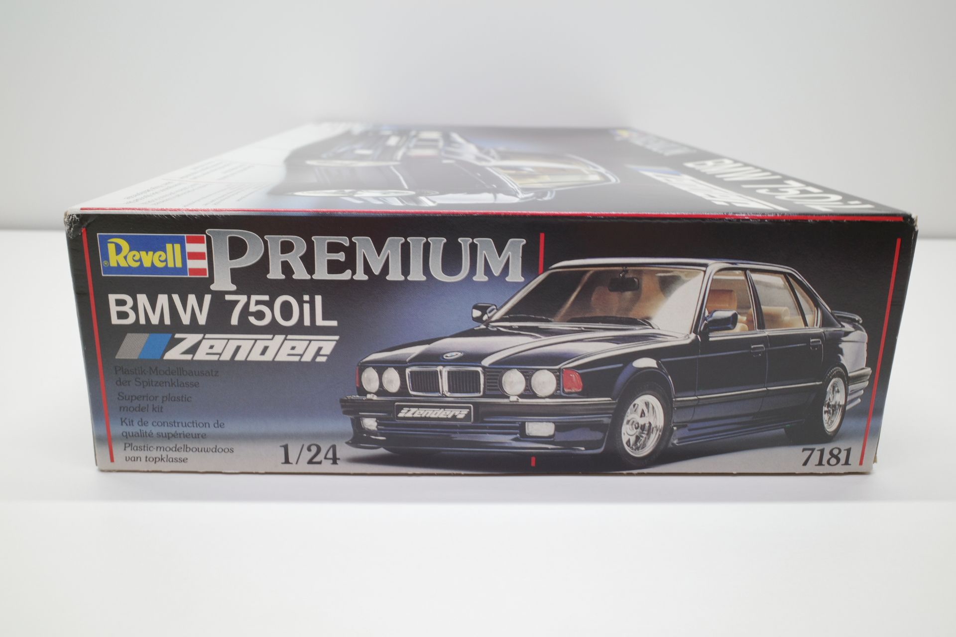 レベル Revell 1 24 Bmw 750il ツェンダー Zender プレミアム Bmw Premium 7181 ミニカー プラモデル 鉄道模型 ラジコン高価買取のマニアモデル