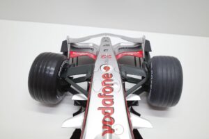デアゴスティーニ 18 マクラーレン MP4-23 McLaren アクリルケース 付- (70)