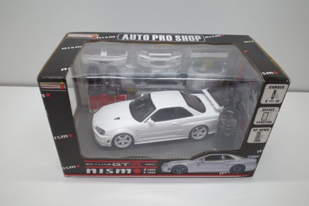 ホットワークス 1/24 日産 スカイライン GT-R V-スペックII 2002 ...