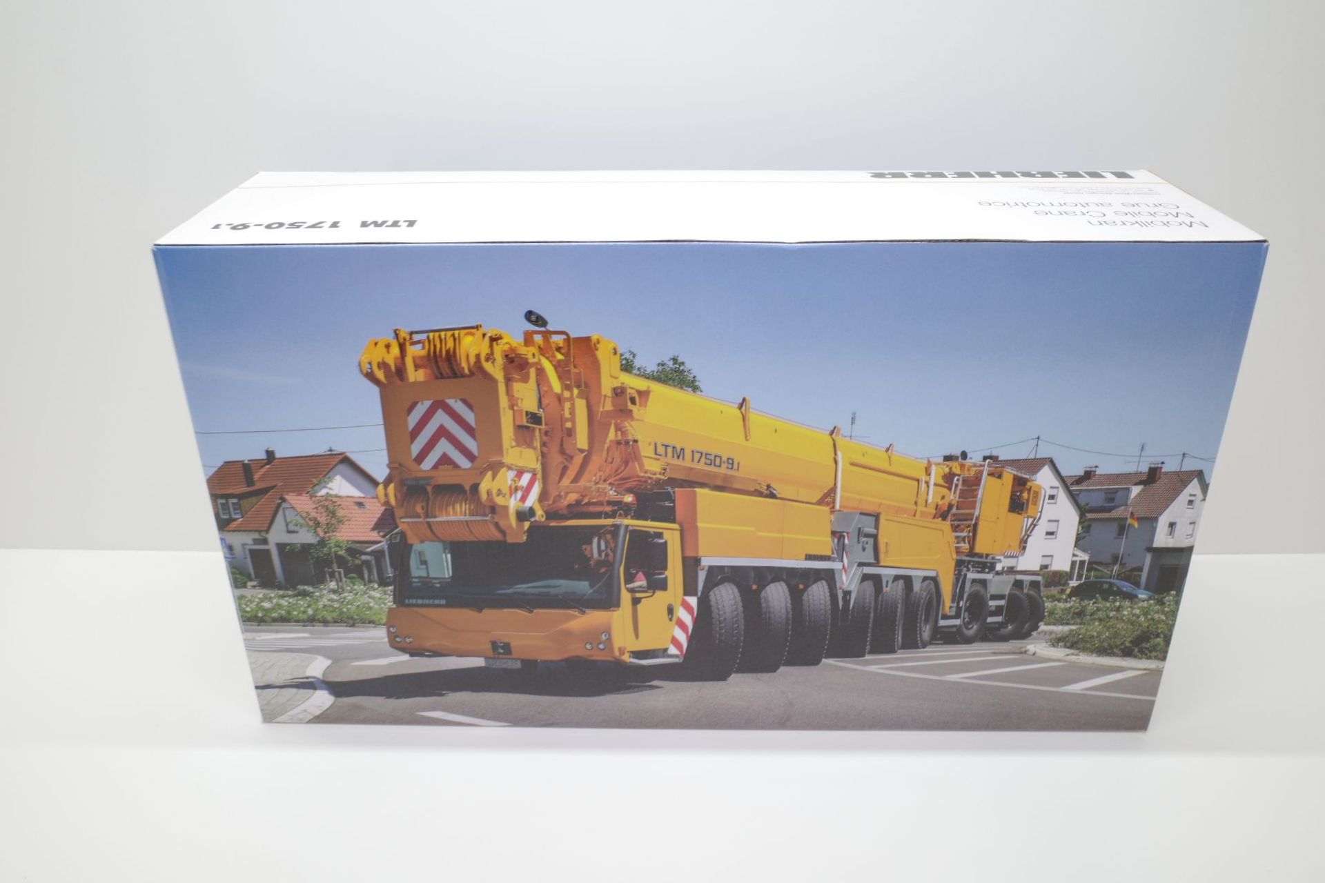 WSI モデル 1/50 LIEBHERR LTM 1750-9.1 系 リープヘル クレーン 重機 