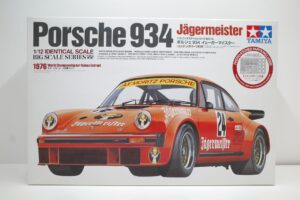 12055 55 タミヤ 1-12 Porsche ポルシェ 934 jagermeister イェーガーマイスター (エッチングパーツ付き) 1976 未組立– (1)