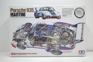 12057 57 タミヤ 1-12 Porsche ポルシェ 935 マルティニマルティーニ MARTINI (エッチングパーツ付き) 1976 ビッグ 未組立– (1)