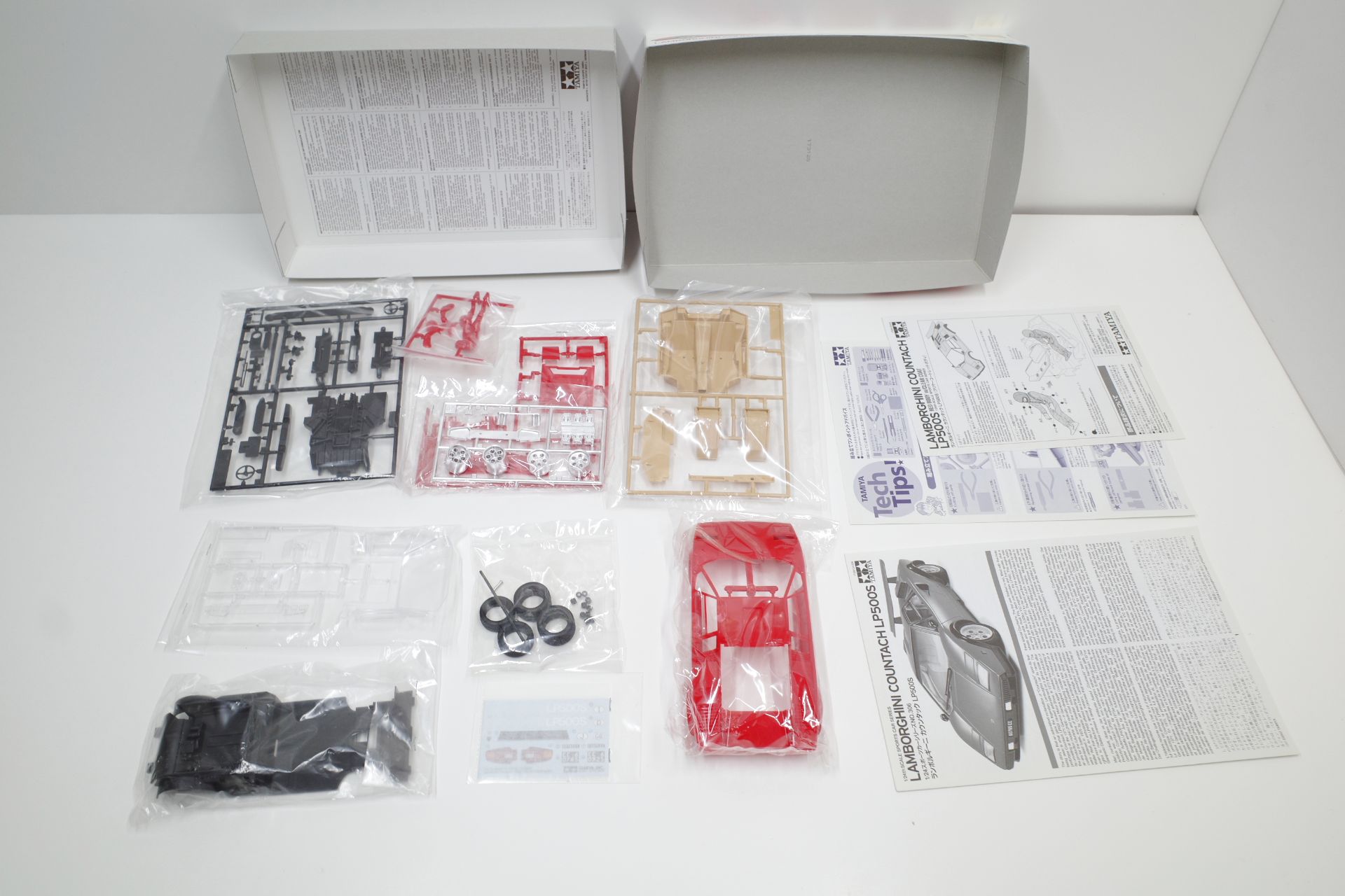 アオシマ&frasl;フジミ&frasl;タミヤ 1&frasl;24 ランボルギーニ カウンタック