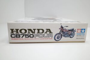 16001 タミヤ 1-6 Honda Dream ホンダ ドリーム CB750 FOUR ビッグスケール オートバイバイク 未組立 プラモデル– (5)