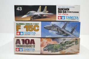 タミヤ 1-72 スホーイ Su-34、1-48 サンダーボルト、F-15C- (1)