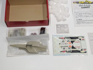 ST27-FK20107 スタジオ27 1-20 Jordan ジョーダン EJ11 日本 Japan GP 2001 レジン メタルキット 未組立 STUDIO 27– (19)