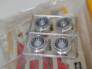 AR-106B No.2 ARII アリイ 1-24 ニッサン SAFARI サファリ 四駆 4WD カスタムピックアップ仕様車 モーターライズ プラモデル- (29)